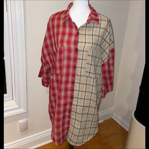 Split Color Flannel Top - Picture 2 of 6